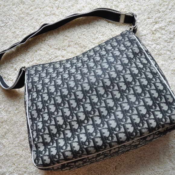 DIOR Coated Canvas Oblique Jacquard Crossbody Bag - Picture 6 of 7